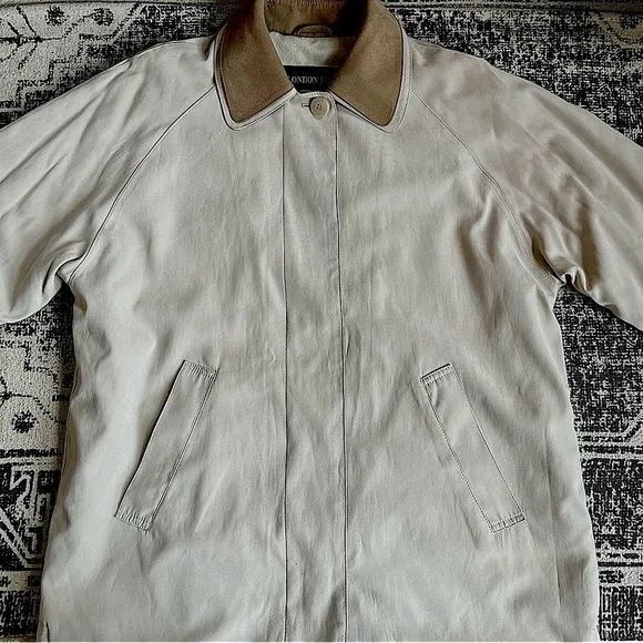 VTG London Fog Tan All Weather Coat: Size S - Picture 1 of 6